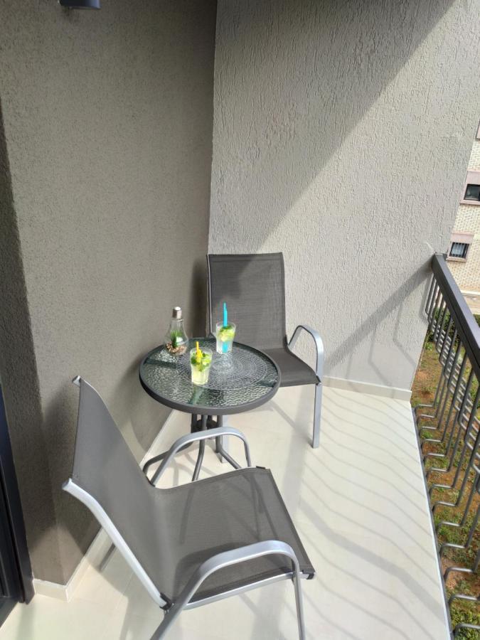 White Studio Apartman Πούλα Εξωτερικό φωτογραφία